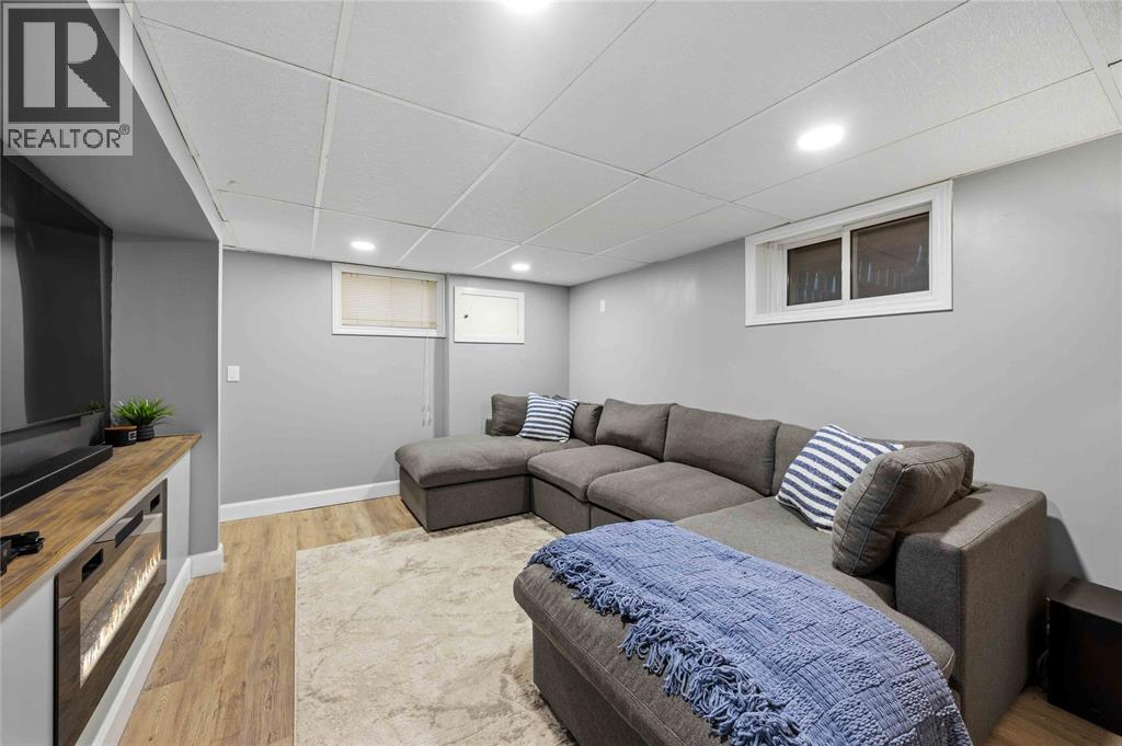763 CLAXTON AVENUE, Sarnia, Ontario, N7T5L9 — Photo 29