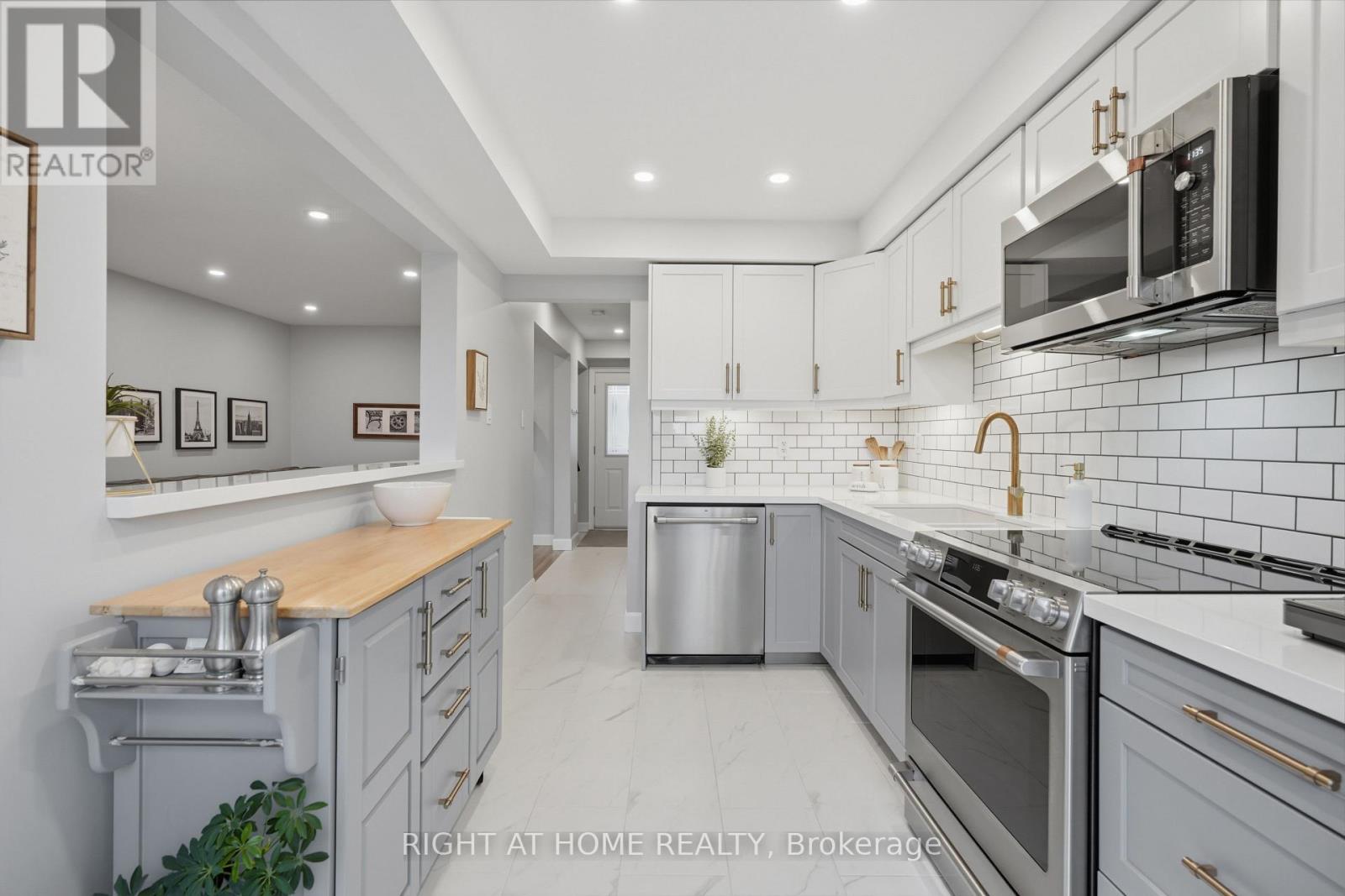 22 SUNSET PLACE, Barrie (Holly), Ontario, L4N0T7 — Photo 11