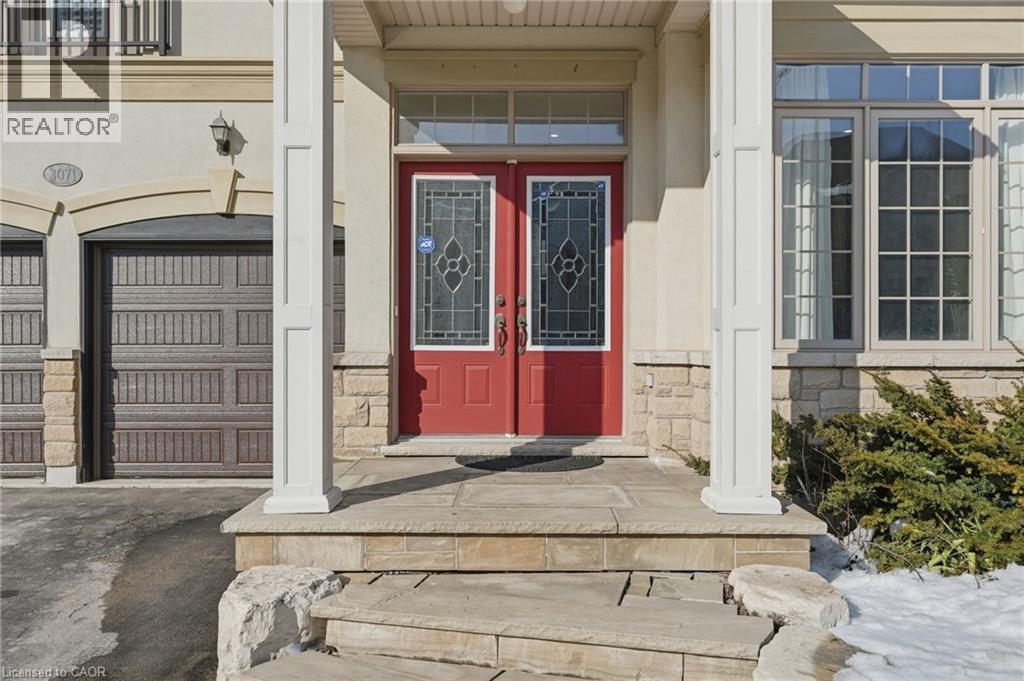 3071 JENN Avenue, Burlington, Ontario, L7M0C7 — Photo 2