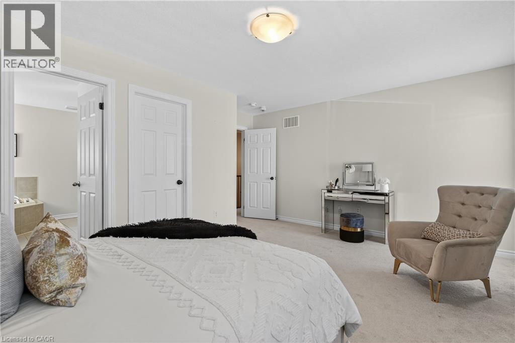 279 VOYAGER Pass, Binbrook, Ontario, L0R1C0 — Photo 17