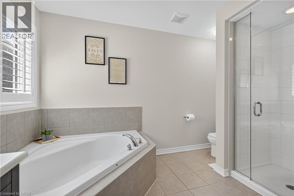 279 VOYAGER Pass, Binbrook, Ontario, L0R1C0 — Photo 19