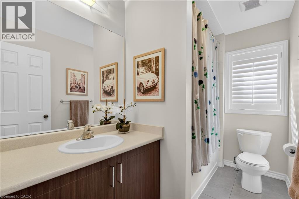 279 VOYAGER Pass, Binbrook, Ontario, L0R1C0 — Photo 25