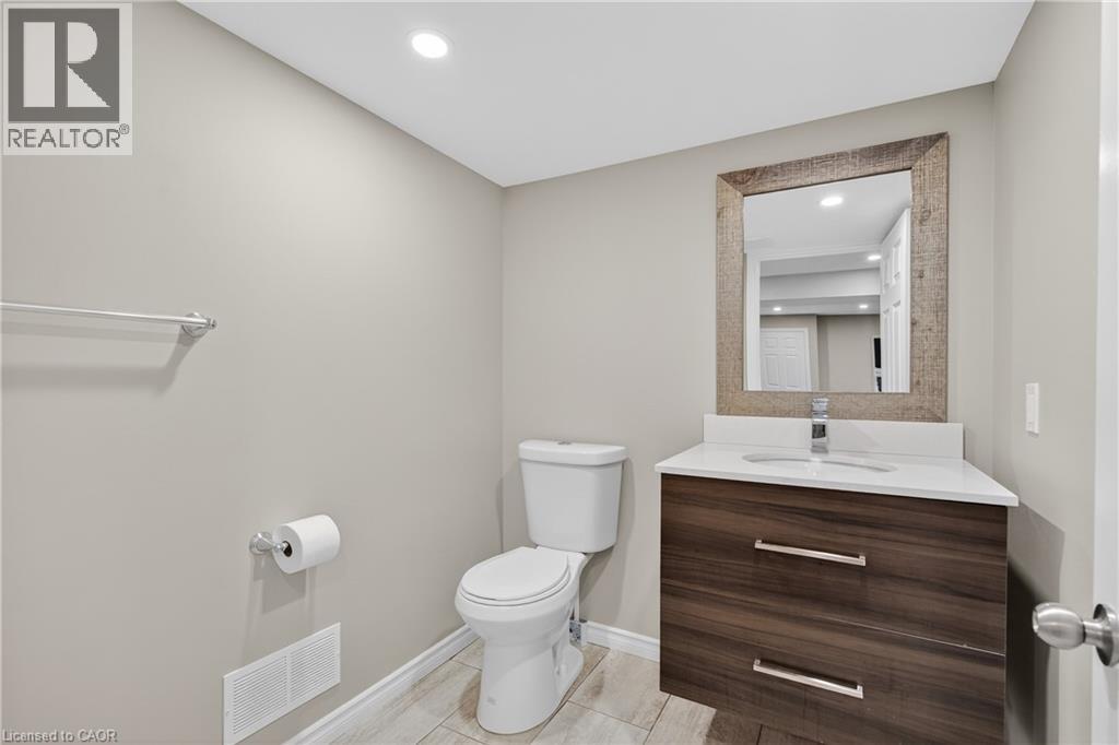 279 VOYAGER Pass, Binbrook, Ontario, L0R1C0 — Photo 30