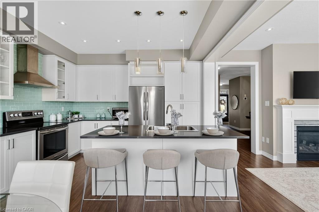 279 VOYAGER Pass, Binbrook, Ontario, L0R1C0 — Photo 9