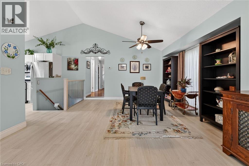 23 JULIEBETH Drive, Hamilton, Ontario, L9B2N6 — Photo 11