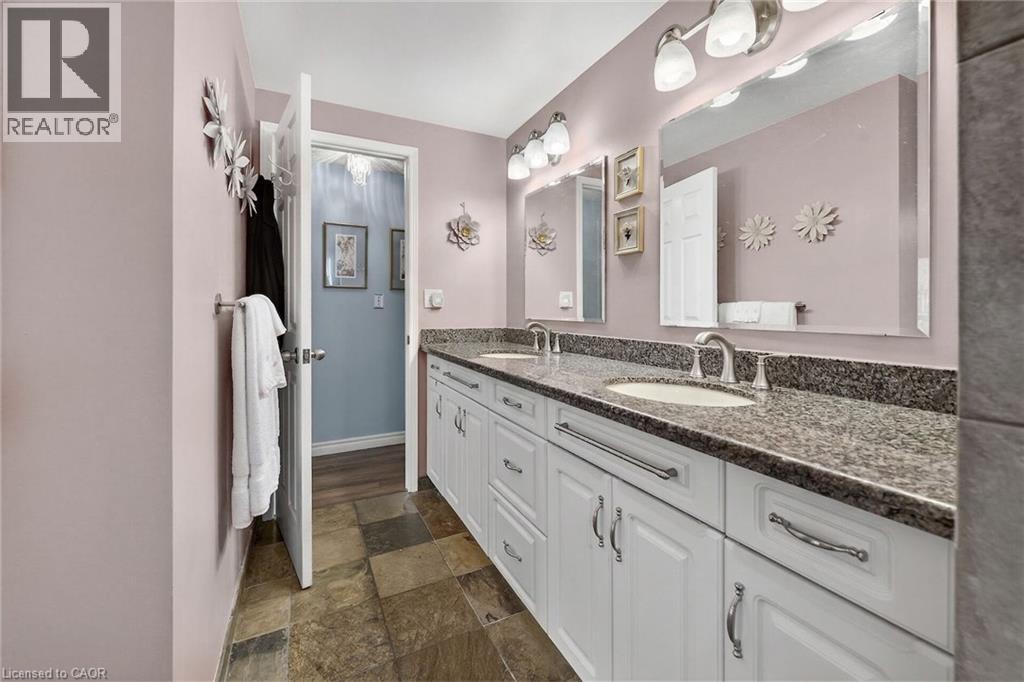 23 JULIEBETH Drive, Hamilton, Ontario, L9B2N6 — Photo 22