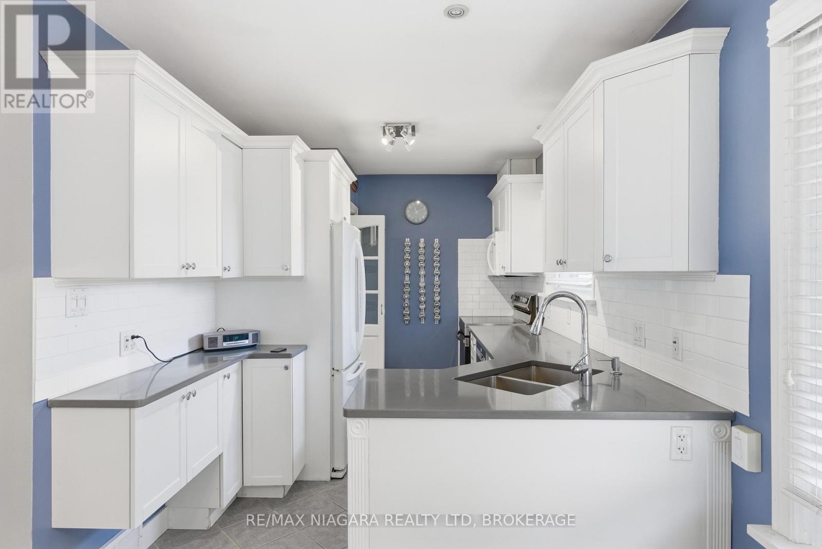 6596 HUGGINS STREET, Niagara Falls (Stamford), Ontario, L2J1H4 — Photo 19