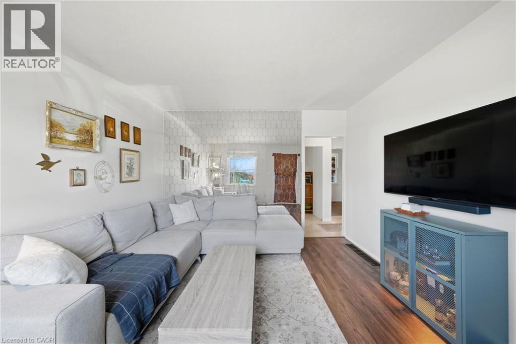 752 NINTH Avenue, Hamilton, Ontario, L8T2A6 — Photo 10