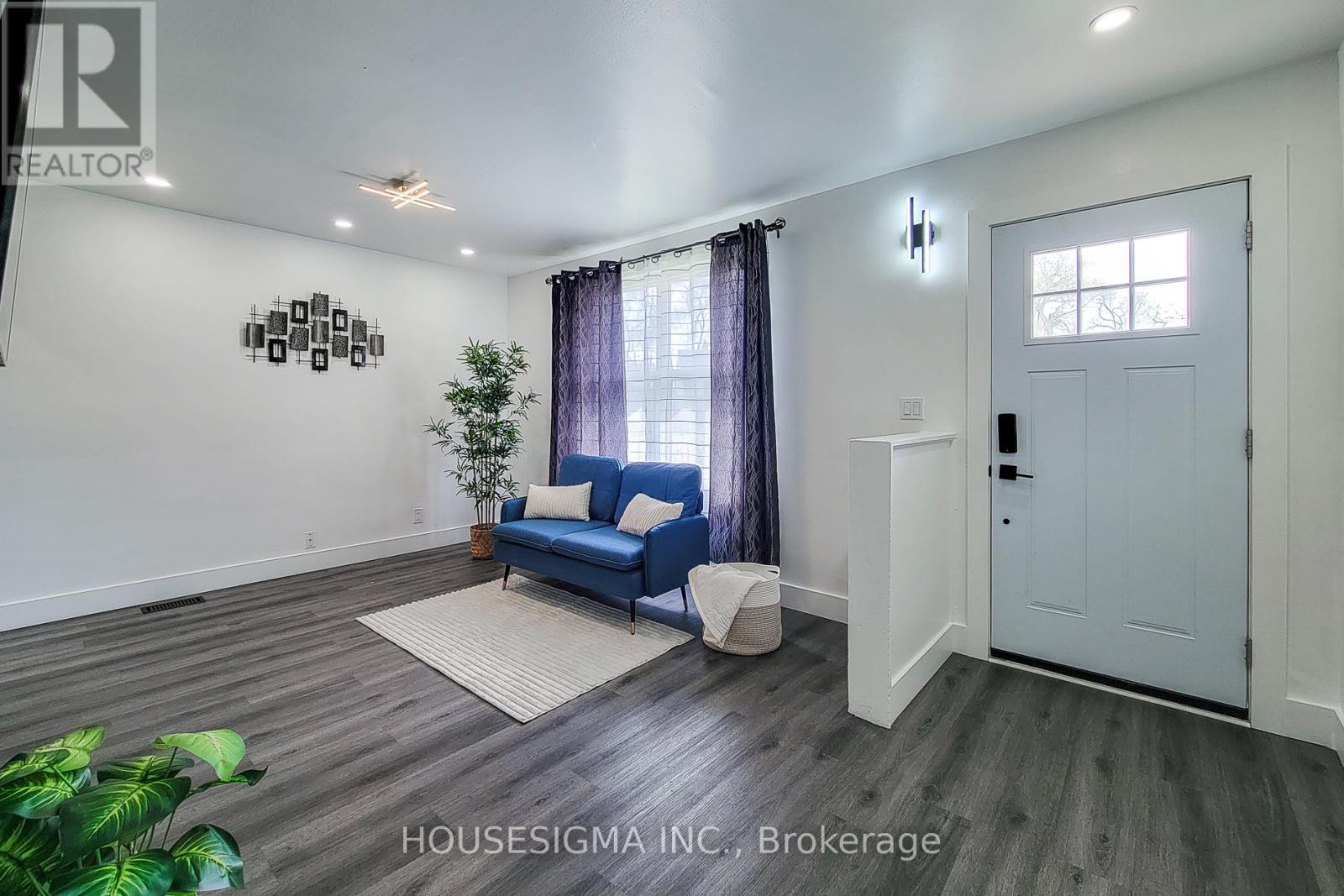 5 MARTHA STREET, Hamilton (McQuesten), Ontario, L8H2B7 — Photo 2