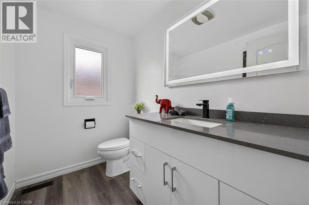 56 HUMMINGBIRD Lane, Hamilton, Ontario, L9A4A9 — Photo 16