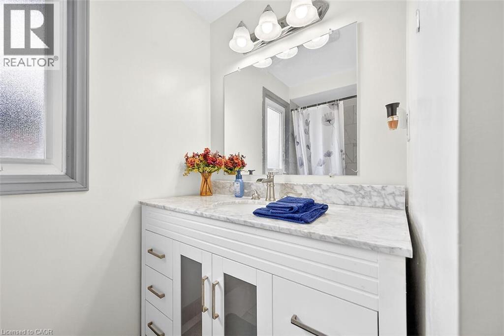 56 HUMMINGBIRD Lane, Hamilton, Ontario, L9A4A9 — Photo 18