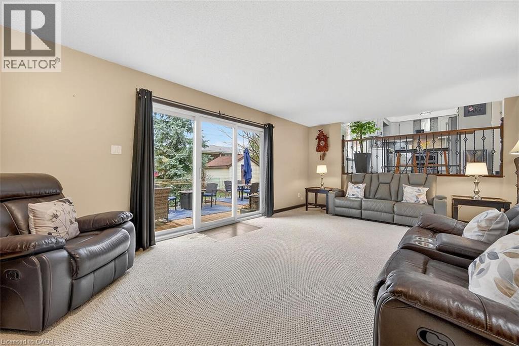 56 HUMMINGBIRD Lane, Hamilton, Ontario, L9A4A9 — Photo 27