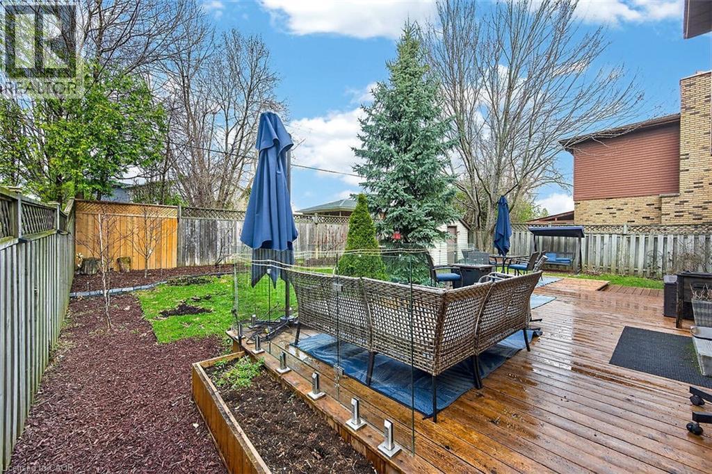 56 HUMMINGBIRD Lane, Hamilton, Ontario, L9A4A9 — Photo 38