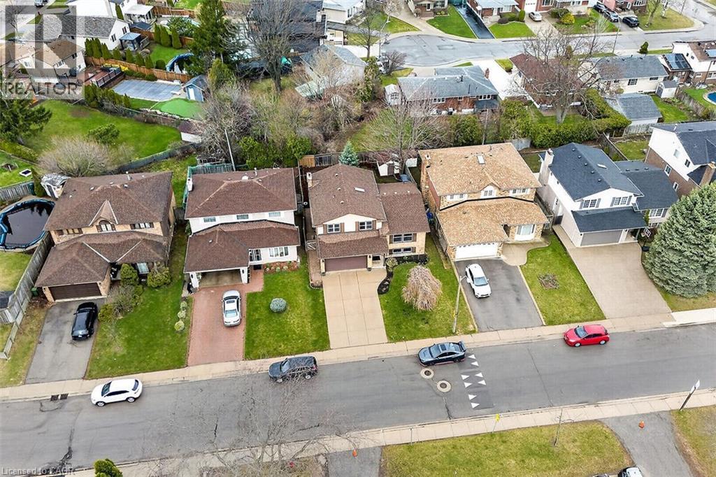 56 HUMMINGBIRD Lane, Hamilton, Ontario, L9A4A9 — Photo 44