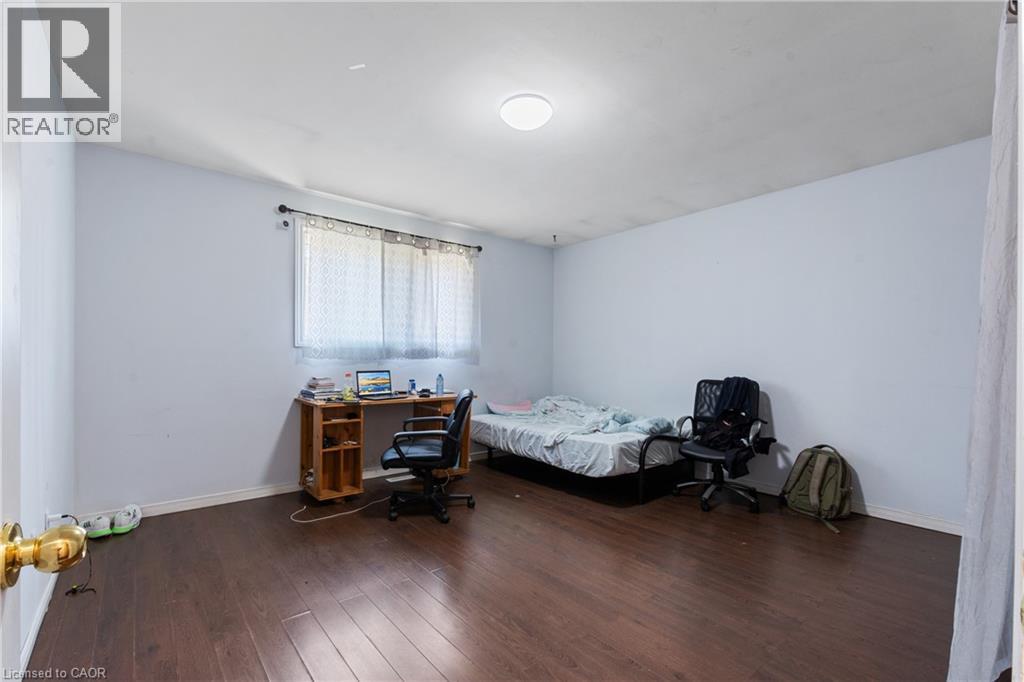 23 AMHERST Drive, Kitchener, Ontario, N2P1E1 — Photo 11