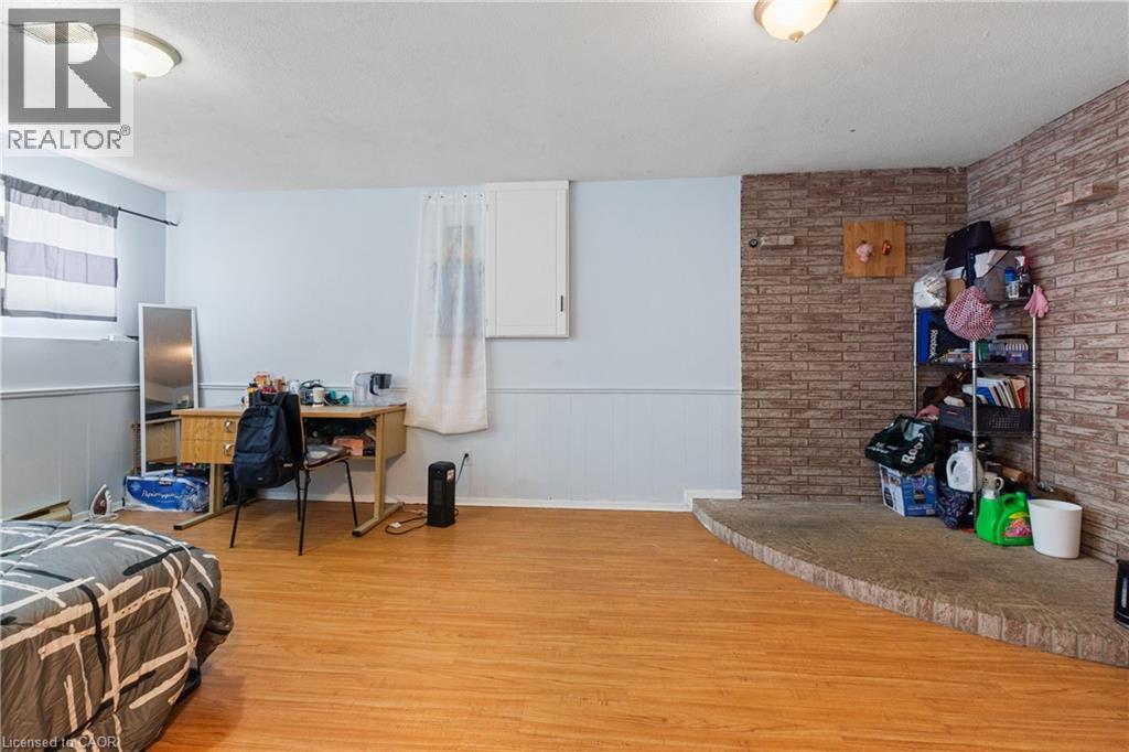 23 AMHERST Drive, Kitchener, Ontario, N2P1E1 — Photo 16