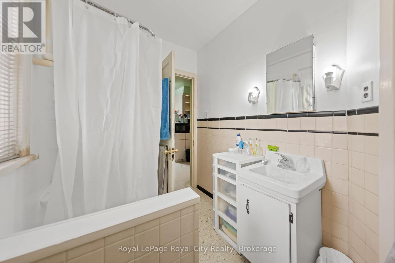 9 STULL AVENUE, Guelph (Exhibition Park), Ontario, N1H1N2 — Photo 14