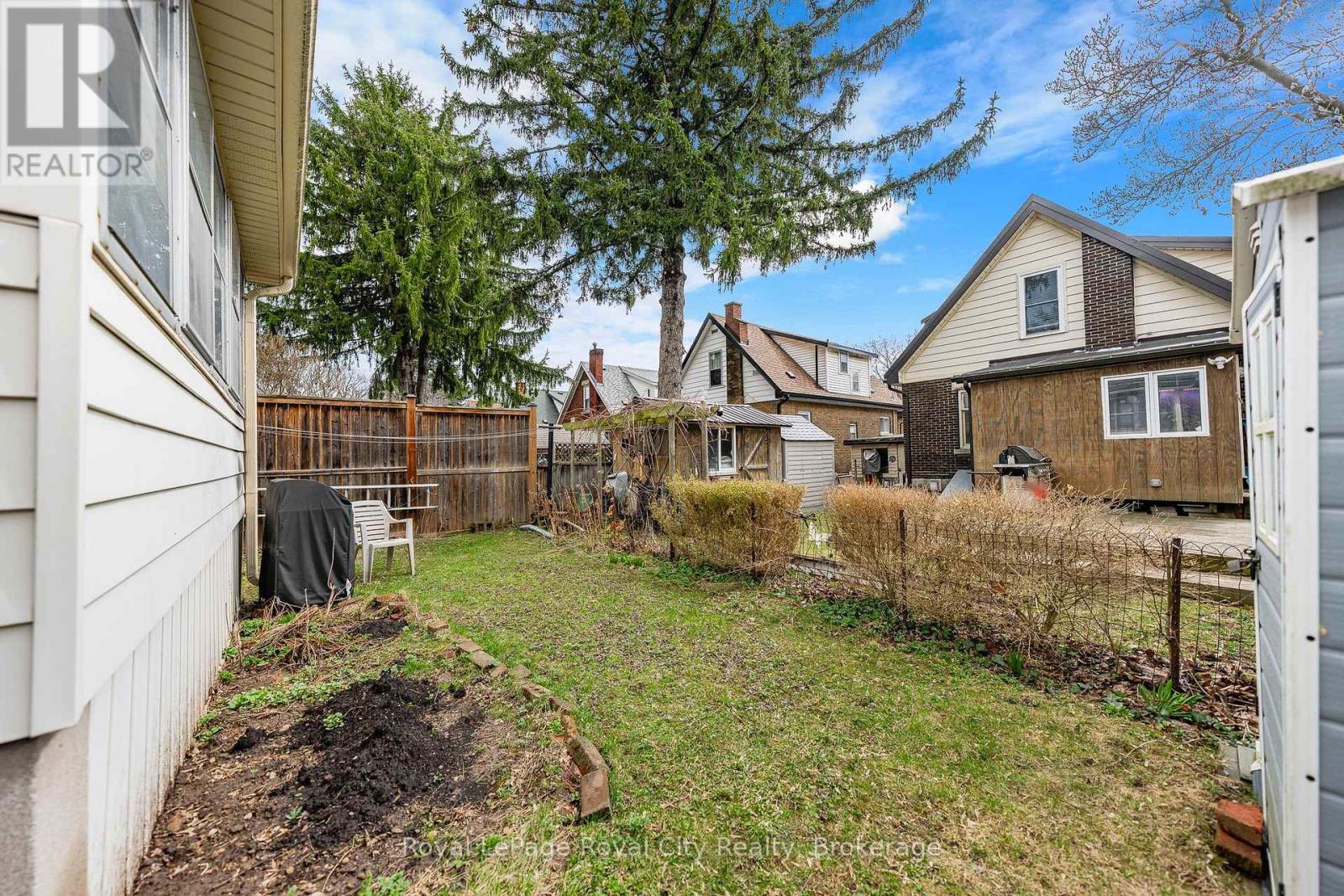 9 STULL AVENUE, Guelph (Exhibition Park), Ontario, N1H1N2 — Photo 7