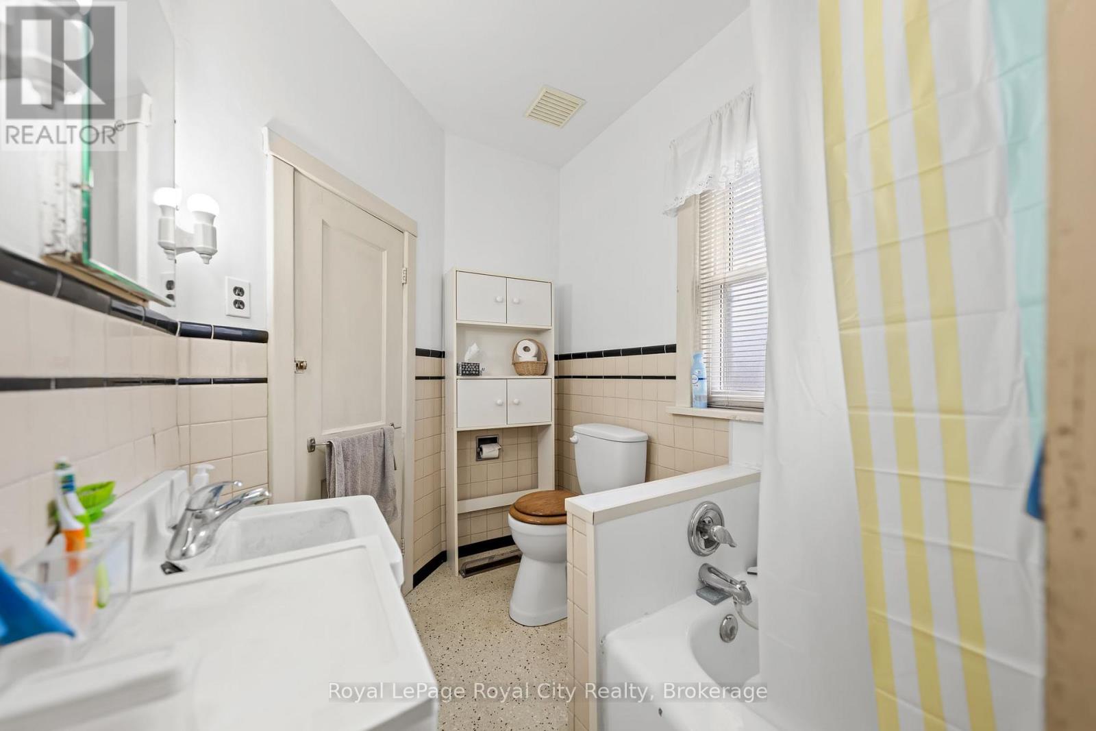 9 STULL AVENUE, Guelph (Exhibition Park), Ontario, N1H1N2 — Photo 9