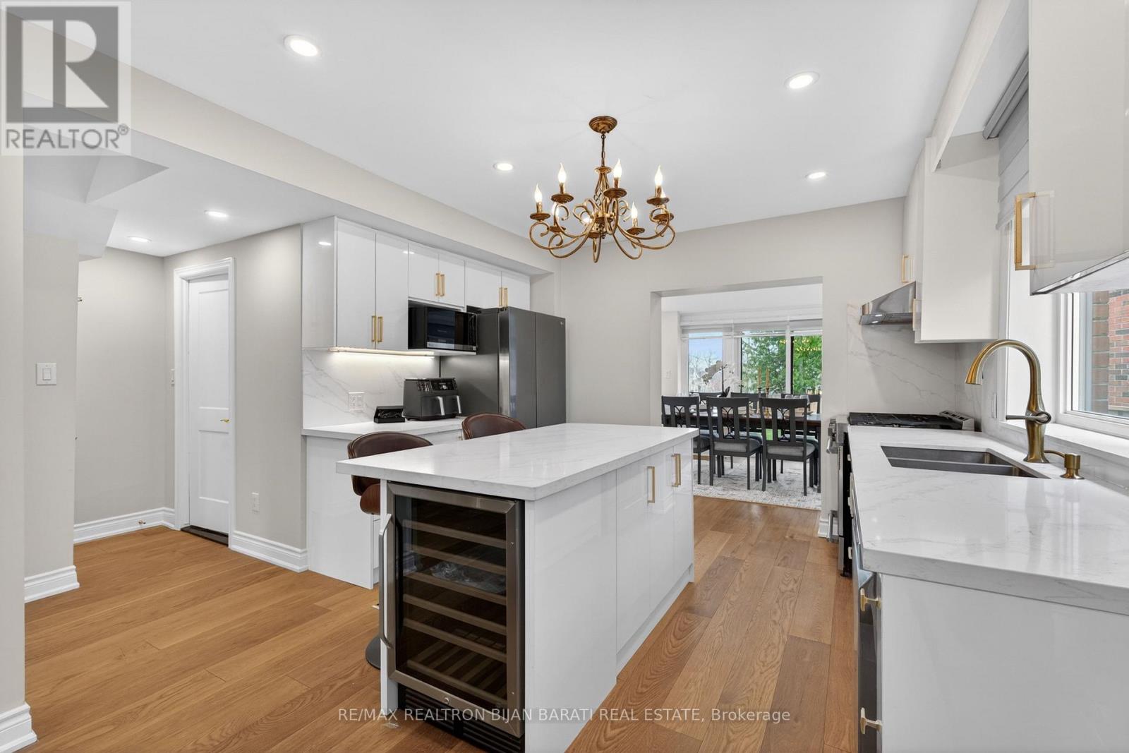 1 WANLESS CRESCENT, Toronto (Lawrence Park South), Ontario, M4N3B6 — Photo 15