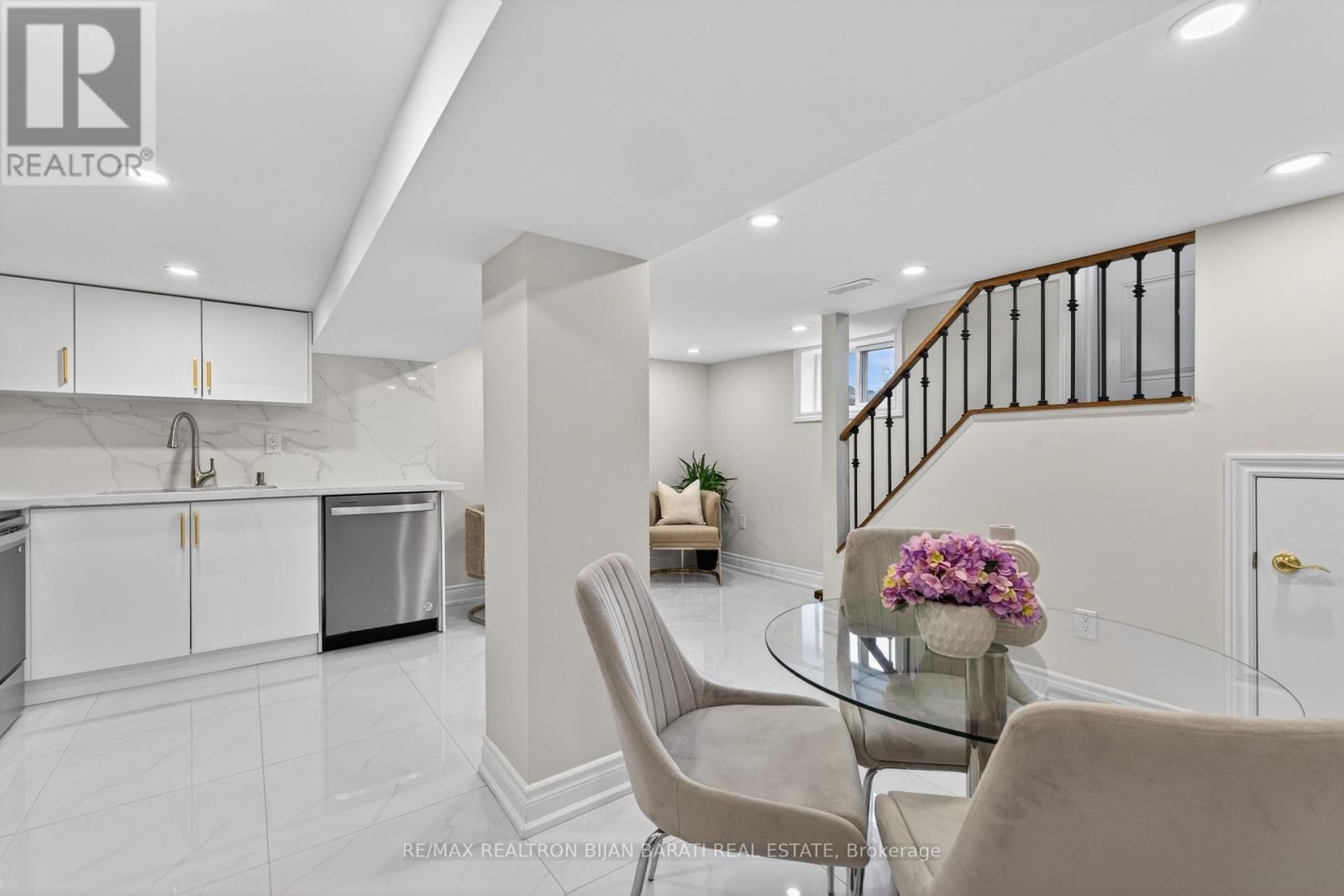 1 WANLESS CRESCENT, Toronto (Lawrence Park South), Ontario, M4N3B6 — Photo 36