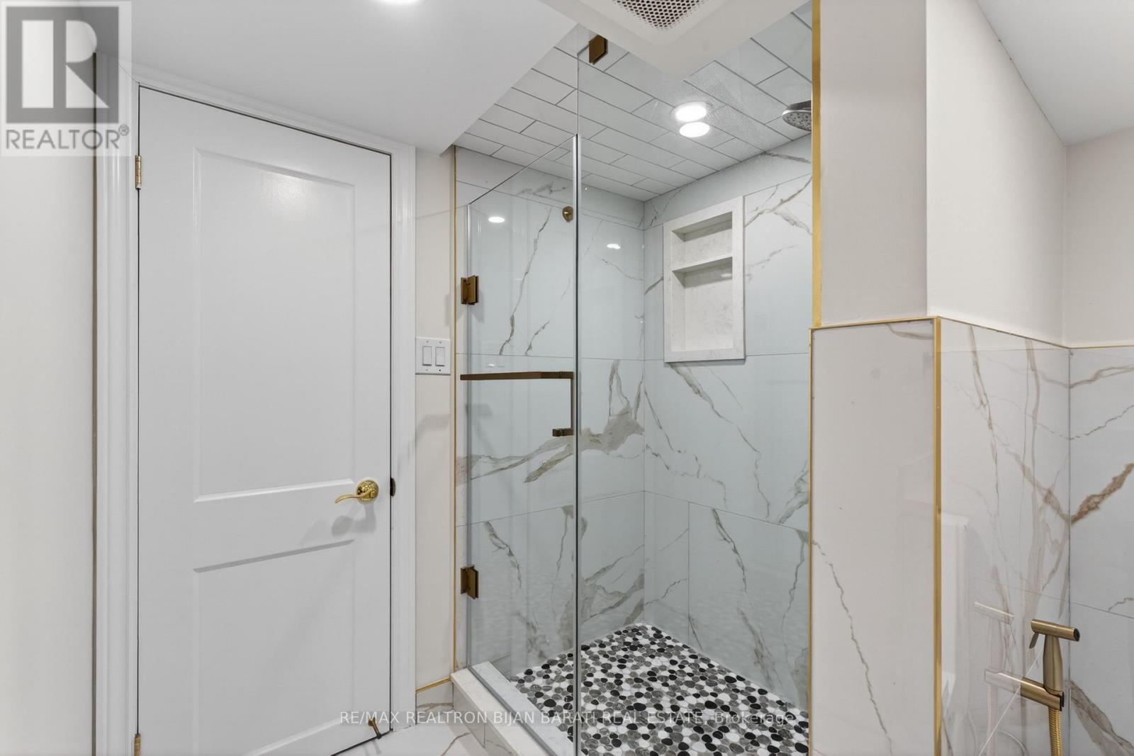 1 WANLESS CRESCENT, Toronto (Lawrence Park South), Ontario, M4N3B6 — Photo 39