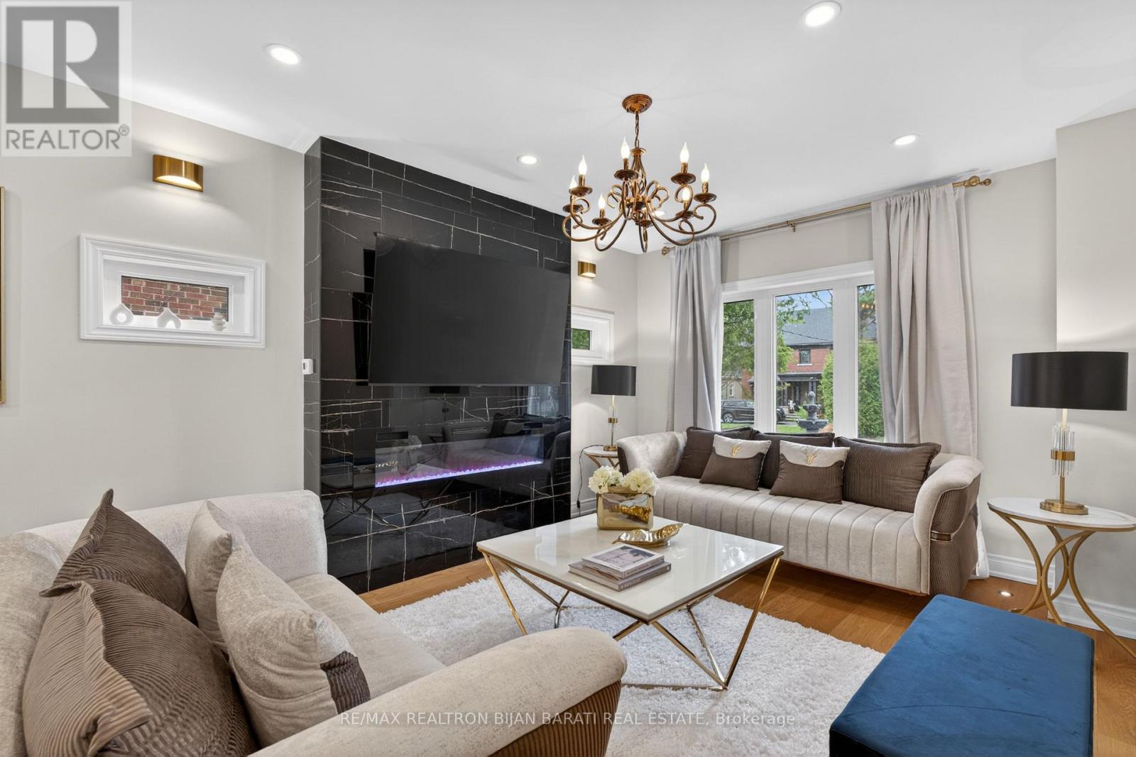 1 WANLESS CRESCENT, Toronto (Lawrence Park South), Ontario, M4N3B6 — Photo 5