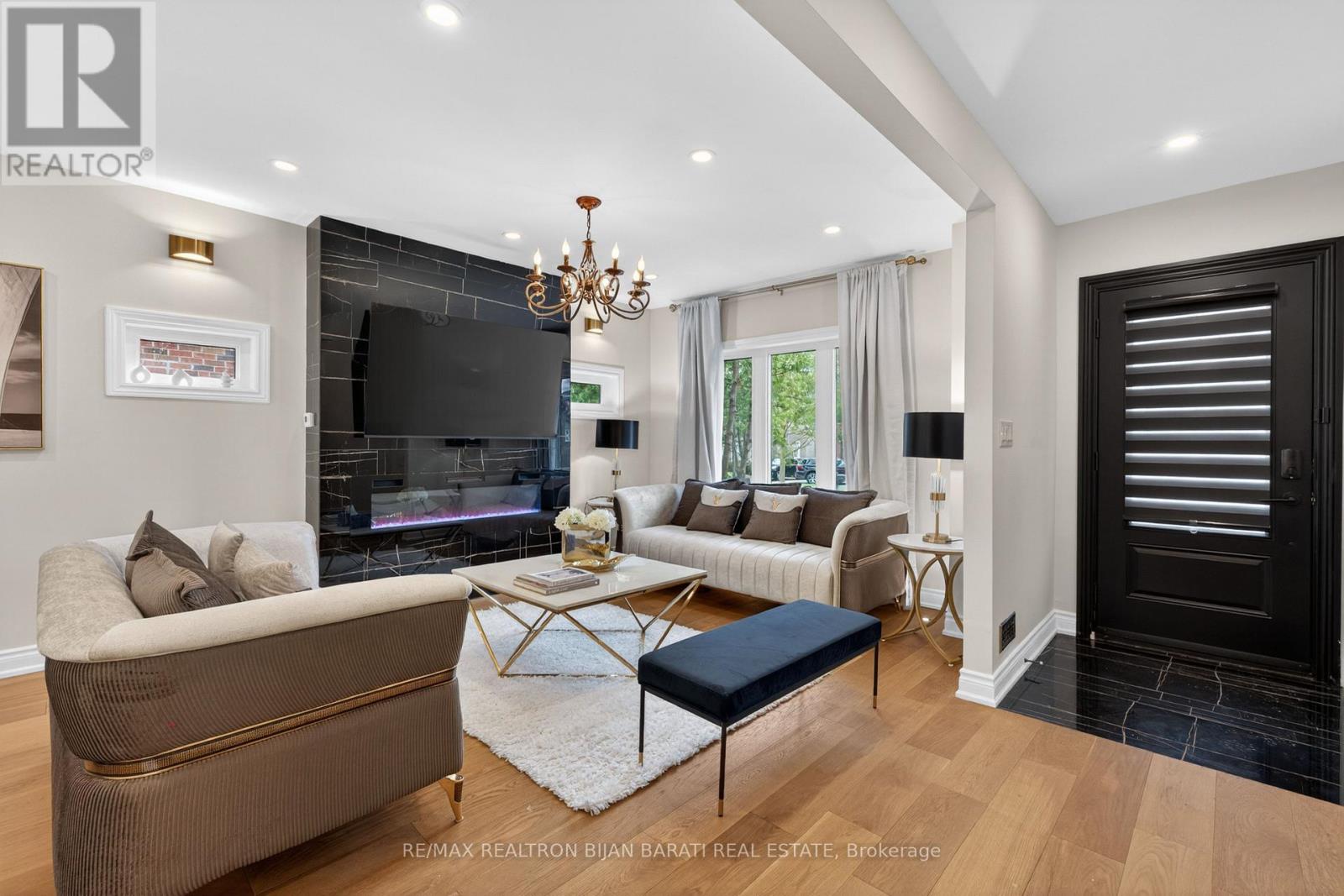 1 WANLESS CRESCENT, Toronto (Lawrence Park South), Ontario, M4N3B6 — Photo 6