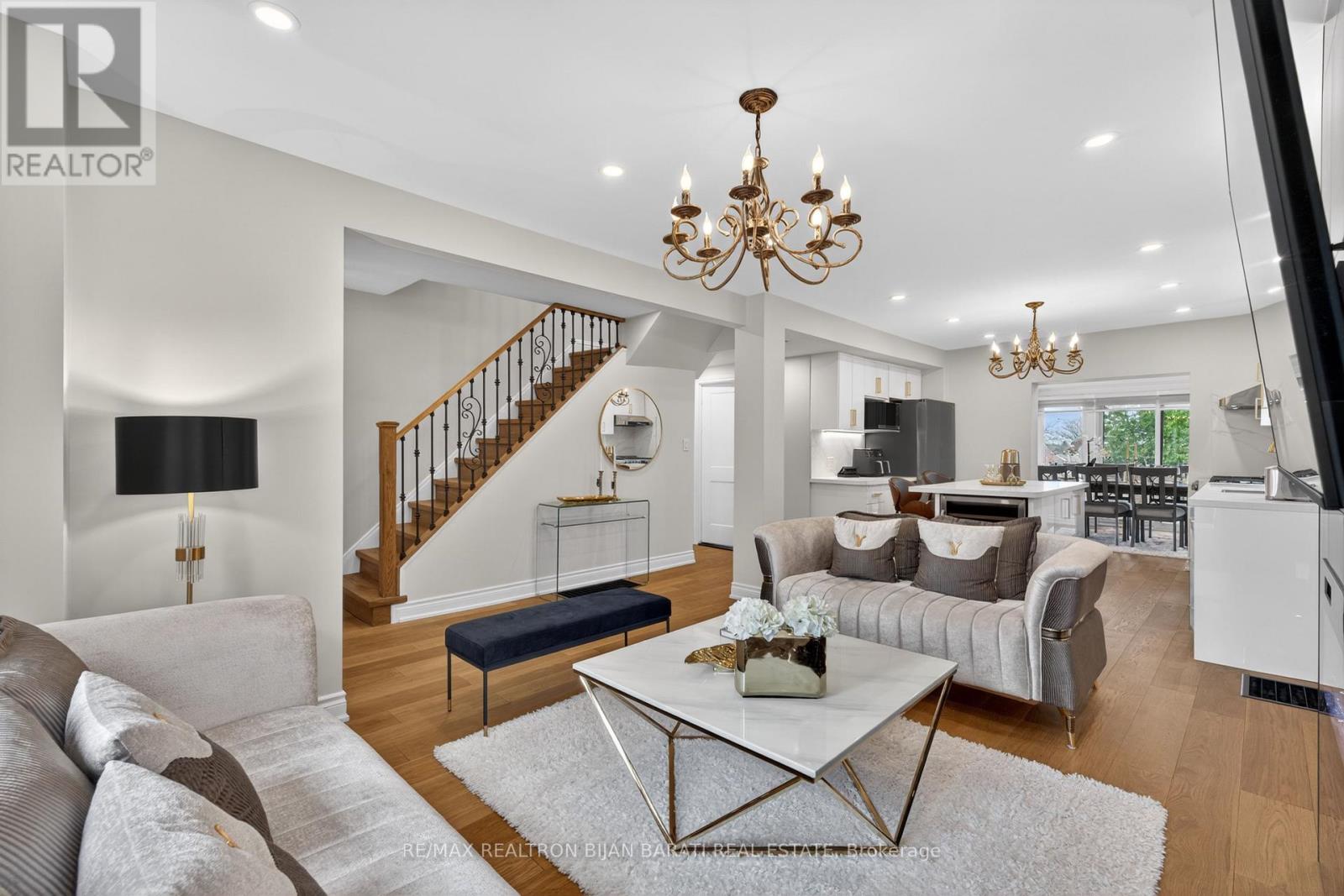 1 WANLESS CRESCENT, Toronto (Lawrence Park South), Ontario, M4N3B6 — Photo 9