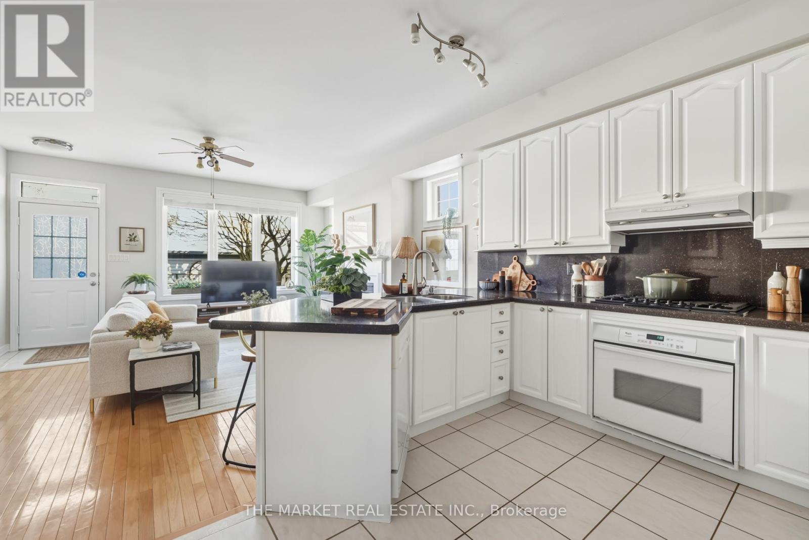 67 WINNERS CIRCLE, Toronto (The Beaches), Ontario, M4L3Y7 — Photo 13