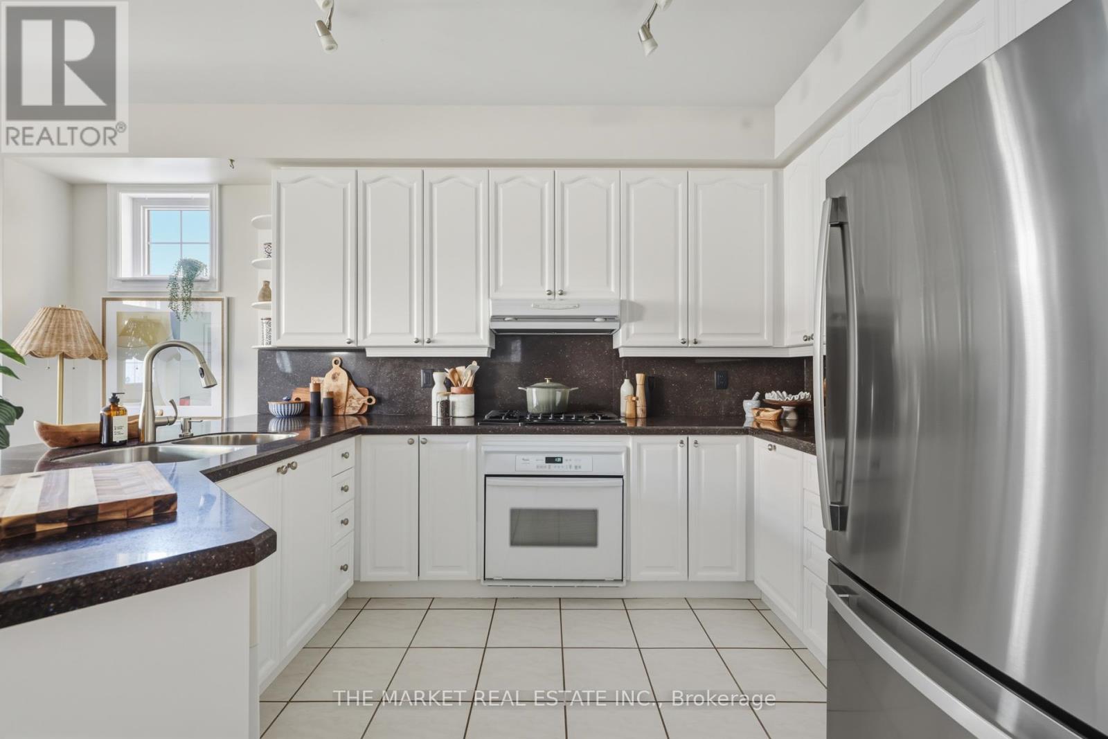 67 WINNERS CIRCLE, Toronto (The Beaches), Ontario, M4L3Y7 — Photo 14