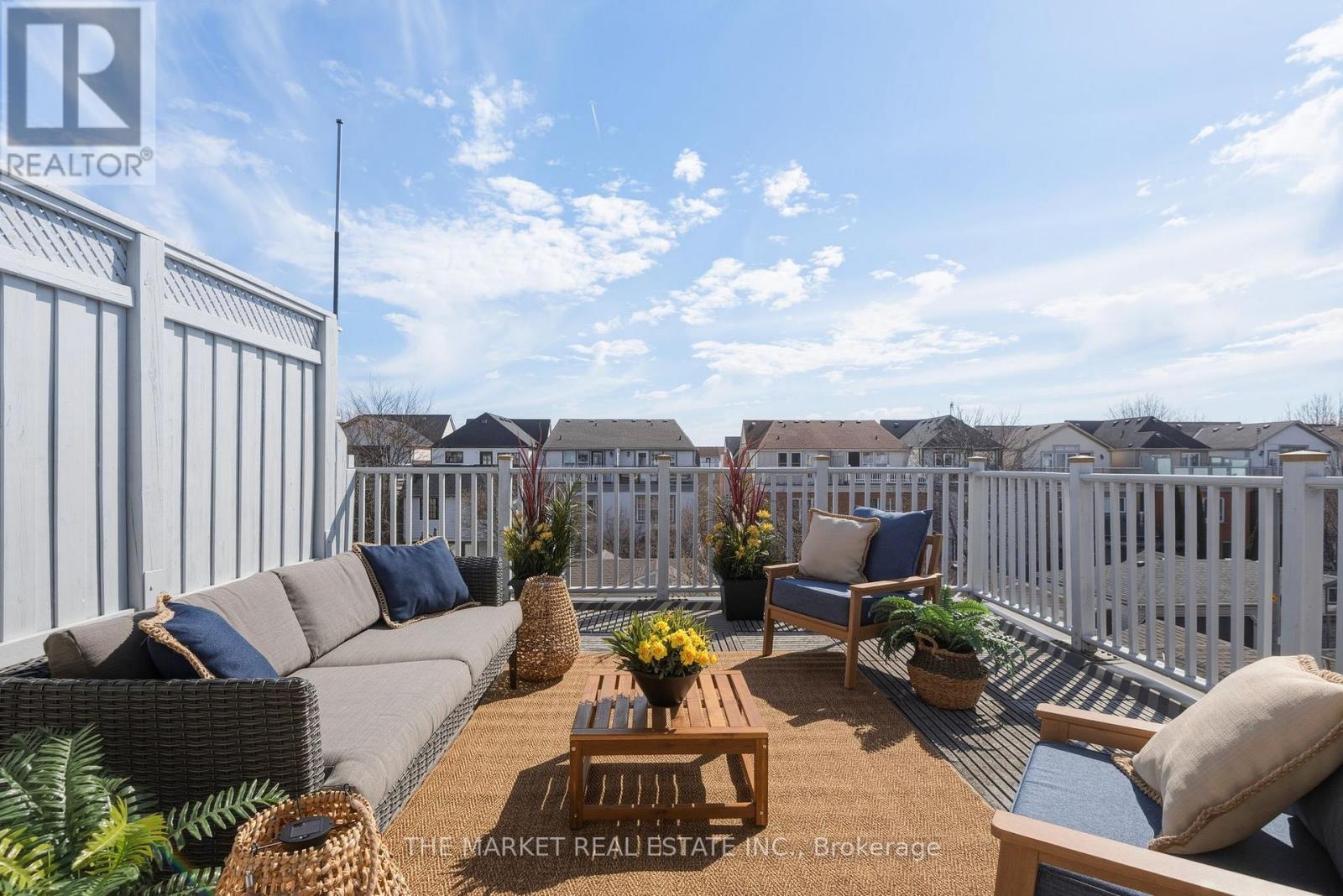 67 WINNERS CIRCLE, Toronto (The Beaches), Ontario, M4L3Y7 — Photo 3