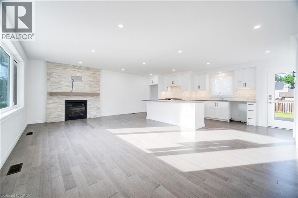 25 PATTERSON Avenue, Brantford, Ontario, N3S6W8 — Photo 5