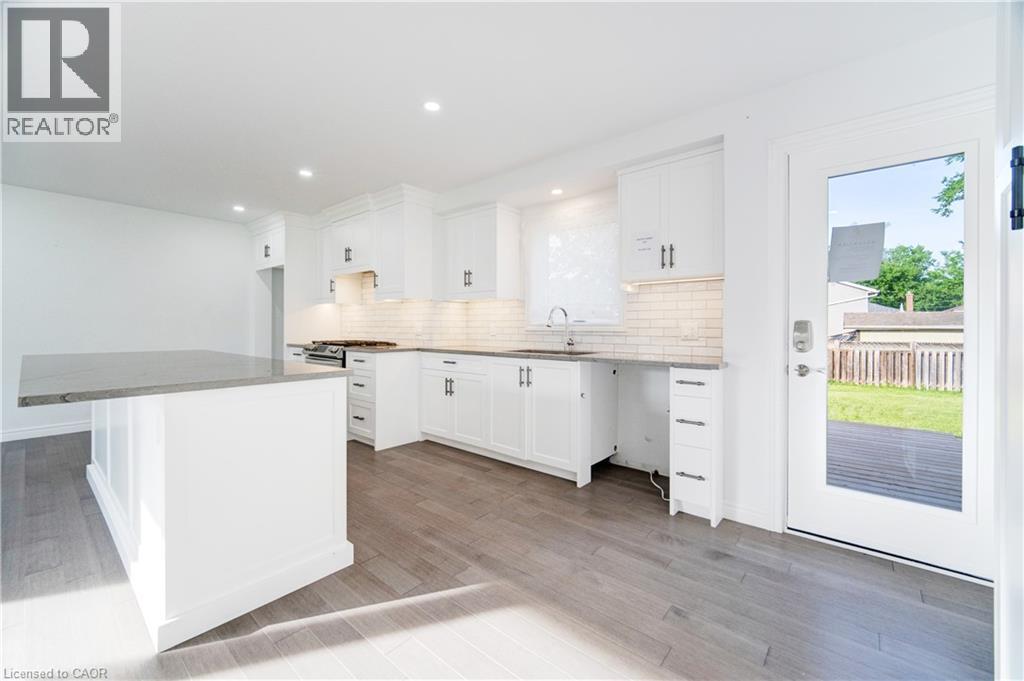 25 PATTERSON Avenue, Brantford, Ontario, N3S6W8 — Photo 6