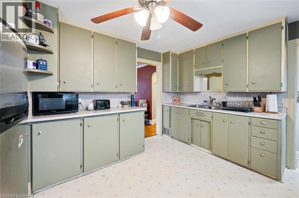 37 EDGEHILL Drive, Guelph, Ontario, N1H5E3 — Photo 24