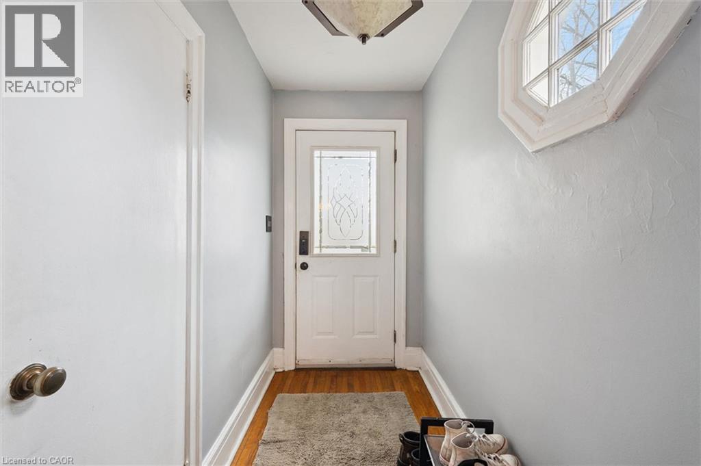 37 EDGEHILL Drive, Guelph, Ontario, N1H5E3 — Photo 3