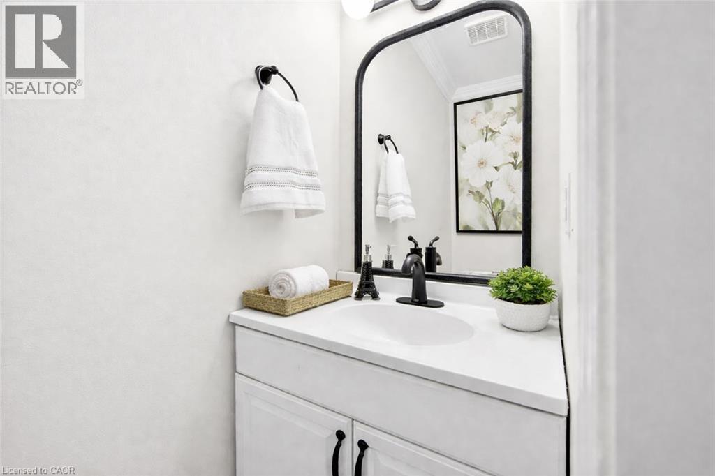 25 WALKER Court, Grimsby, Ontario, L3M5J5 — Photo 19