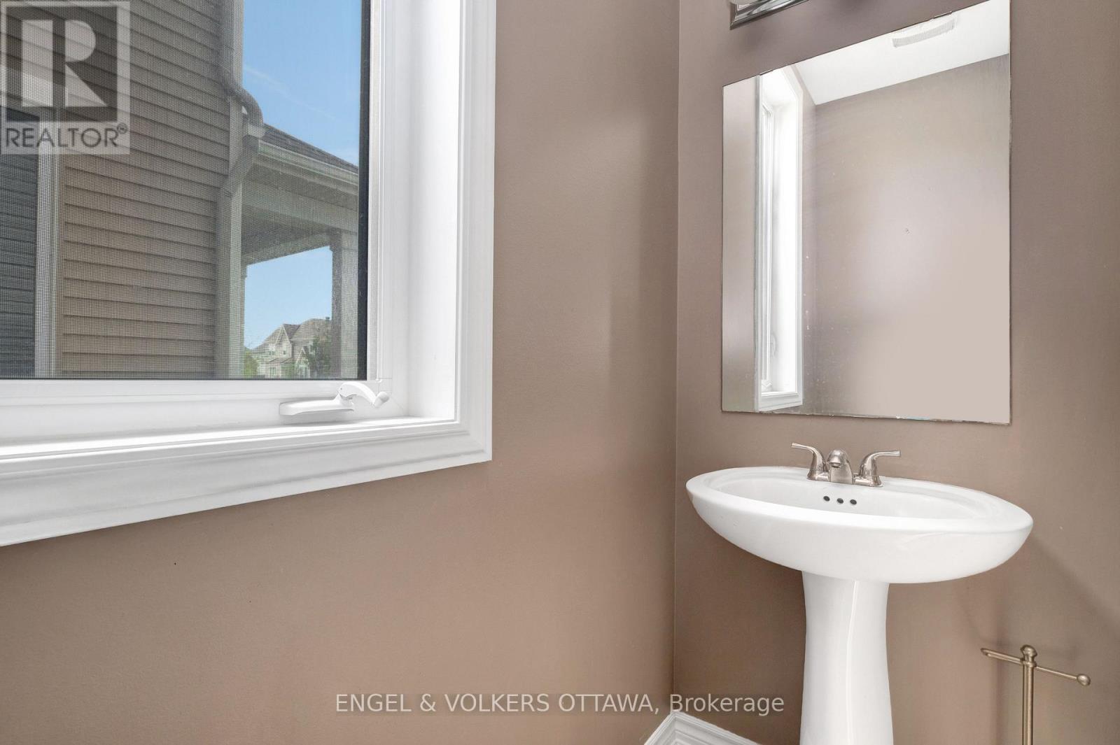 305 LAMARCHE AVENUE, Ottawa, Ontario, K1W0M6 — Photo 15