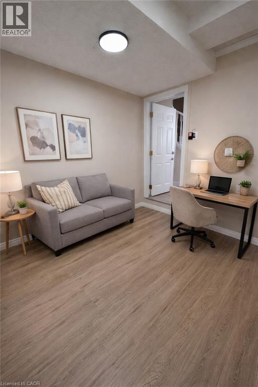 725 PARIS Boulevard, Waterloo, Ontario, N2T2X9 — Photo 16