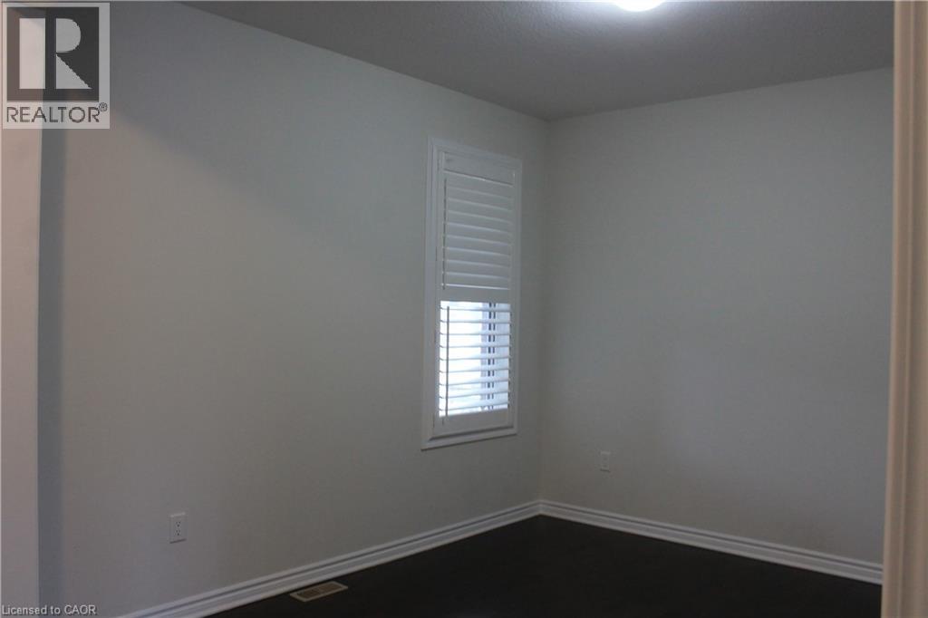 40 COMPASS Trail, Cambridge, Ontario, N3E0B7 — Photo 5