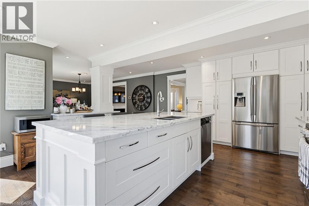 1354 WINTERBERRY Drive, Burlington, Ontario, L7P4T8 — Photo 11