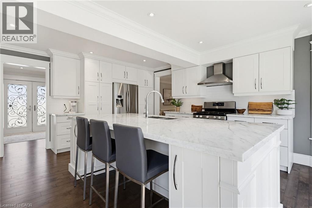 1354 WINTERBERRY Drive, Burlington, Ontario, L7P4T8 — Photo 12