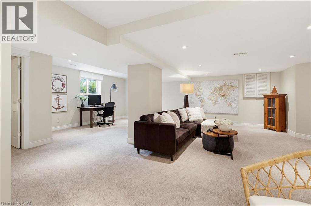 1354 WINTERBERRY Drive, Burlington, Ontario, L7P4T8 — Photo 33
