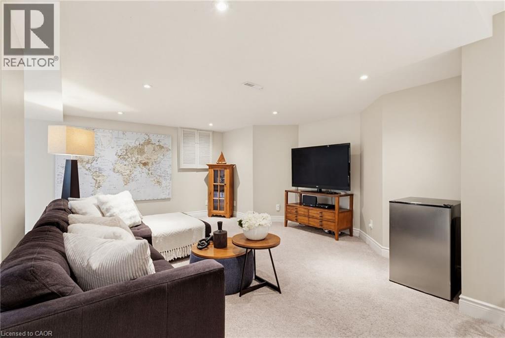 1354 WINTERBERRY Drive, Burlington, Ontario, L7P4T8 — Photo 34