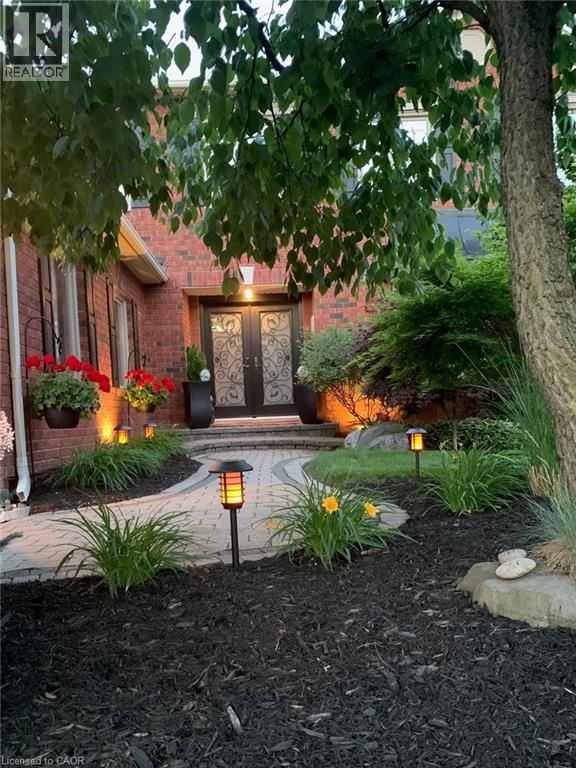 1354 WINTERBERRY Drive, Burlington, Ontario, L7P4T8 — Photo 44