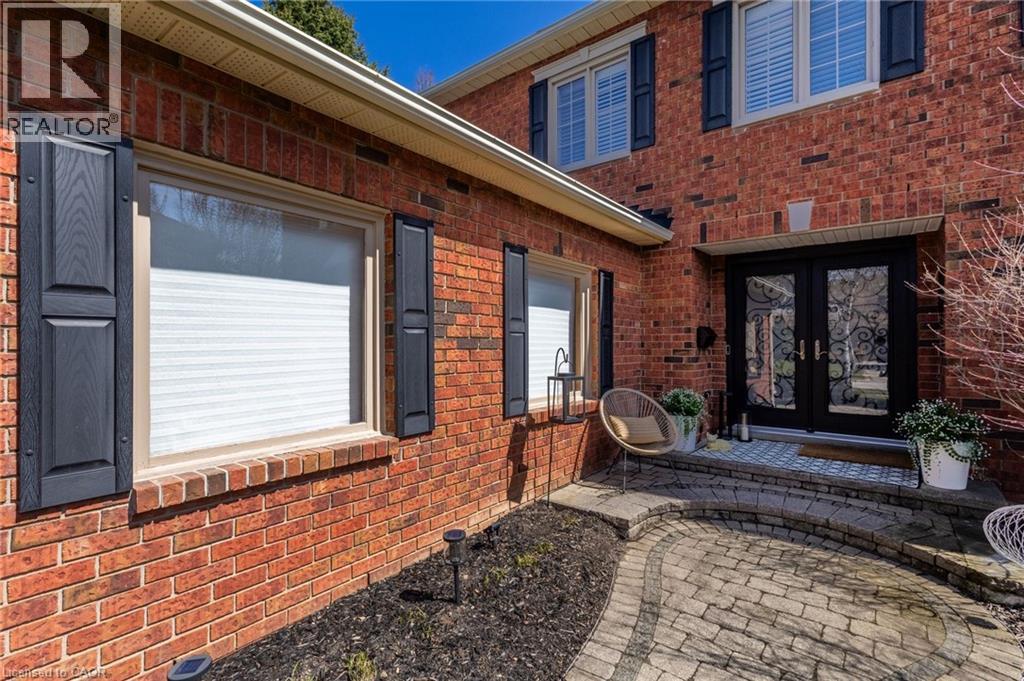 1354 WINTERBERRY Drive, Burlington, Ontario, L7P4T8 — Photo 5