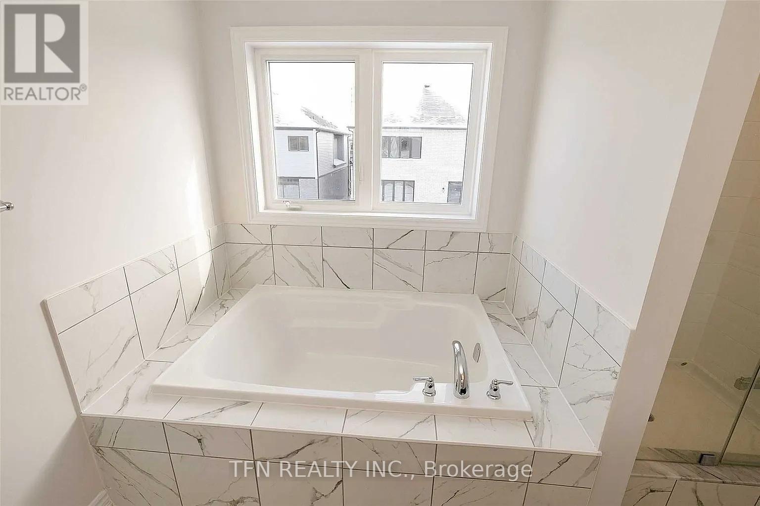 22 CHARM PLACE N, Thorold (Rolling Meadows), Ontario, L2V0K2 — Photo 13