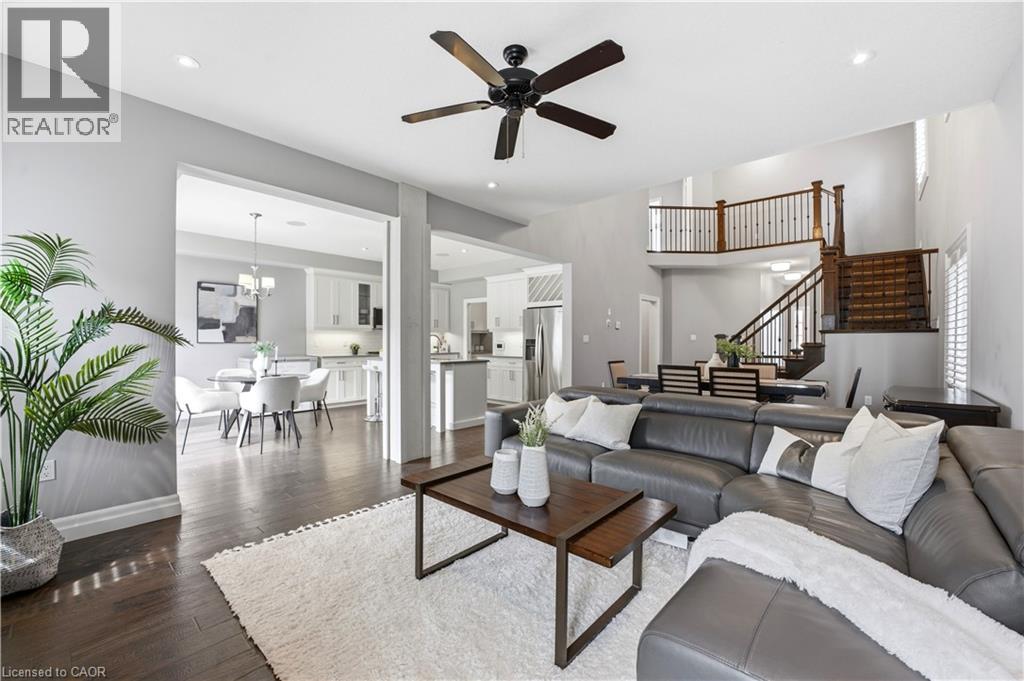 483 ST MORITZ Avenue, Waterloo, Ontario, N2T0B3 — Photo 3