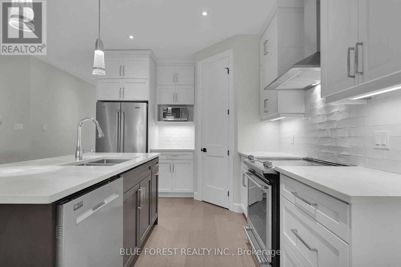 3297 REGIMENT ROAD, London South (South V), Ontario, N6P0G5 — Photo 18