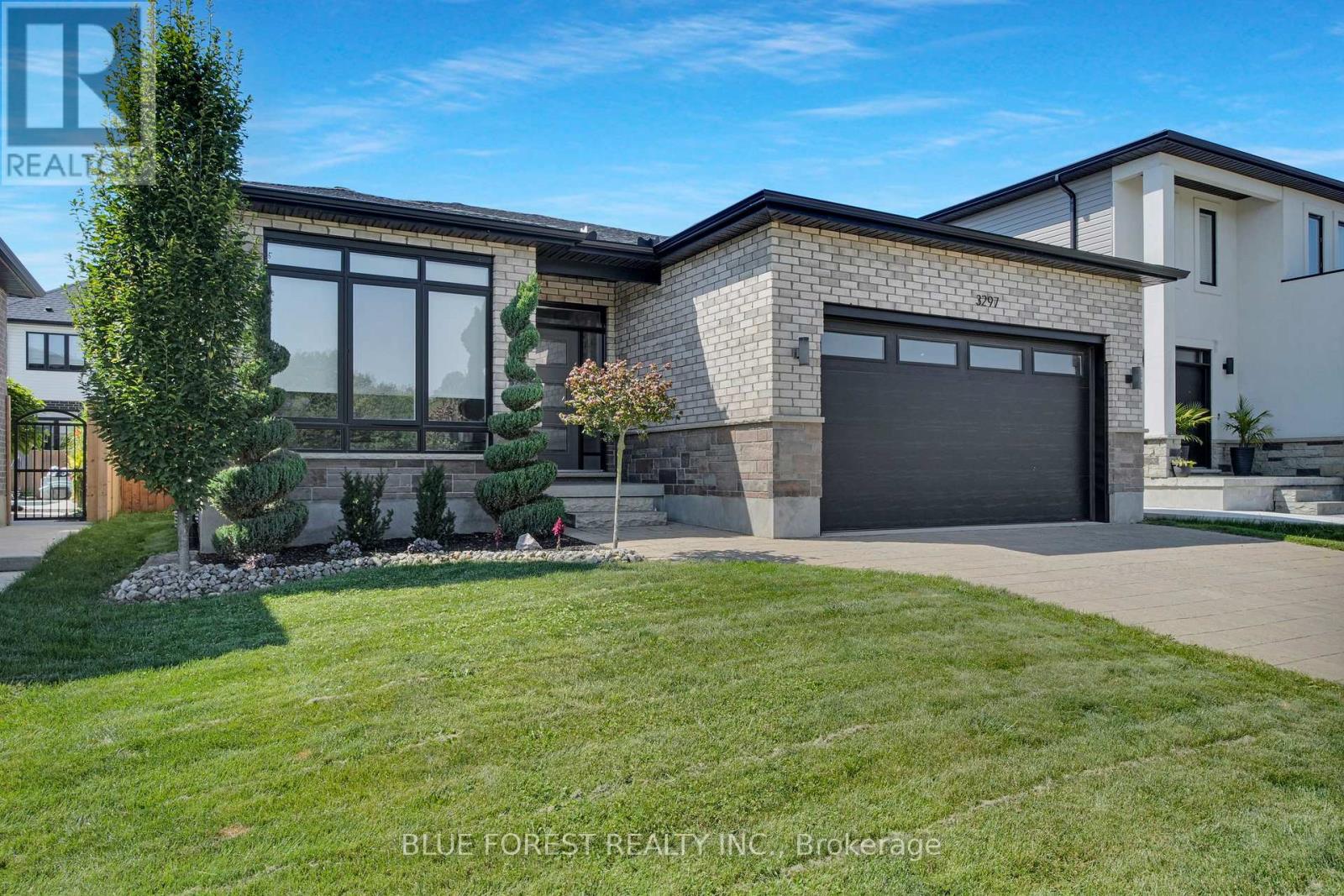 3297 REGIMENT ROAD, London South (South V), Ontario, N6P0G5 — Photo 2